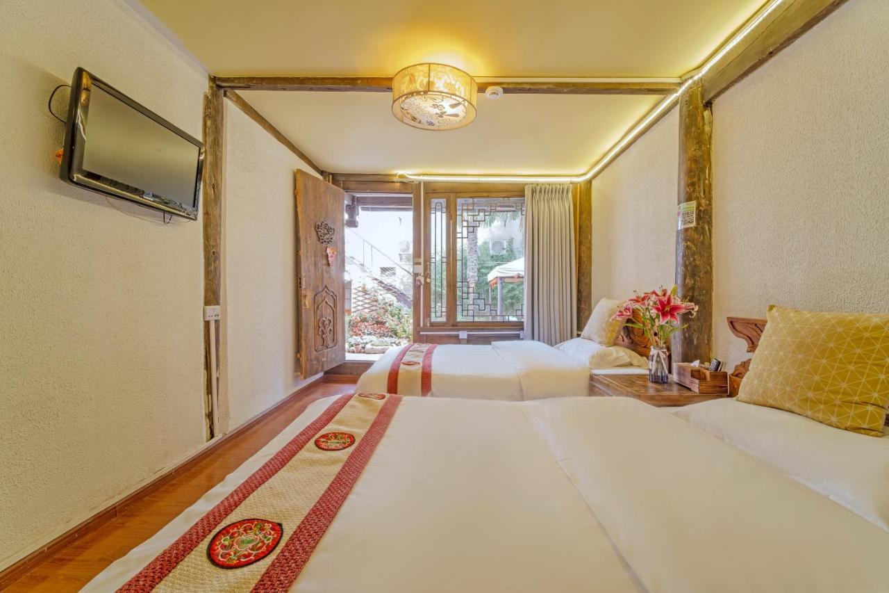 Yingluo Guest House Lijiang  Extérieur photo