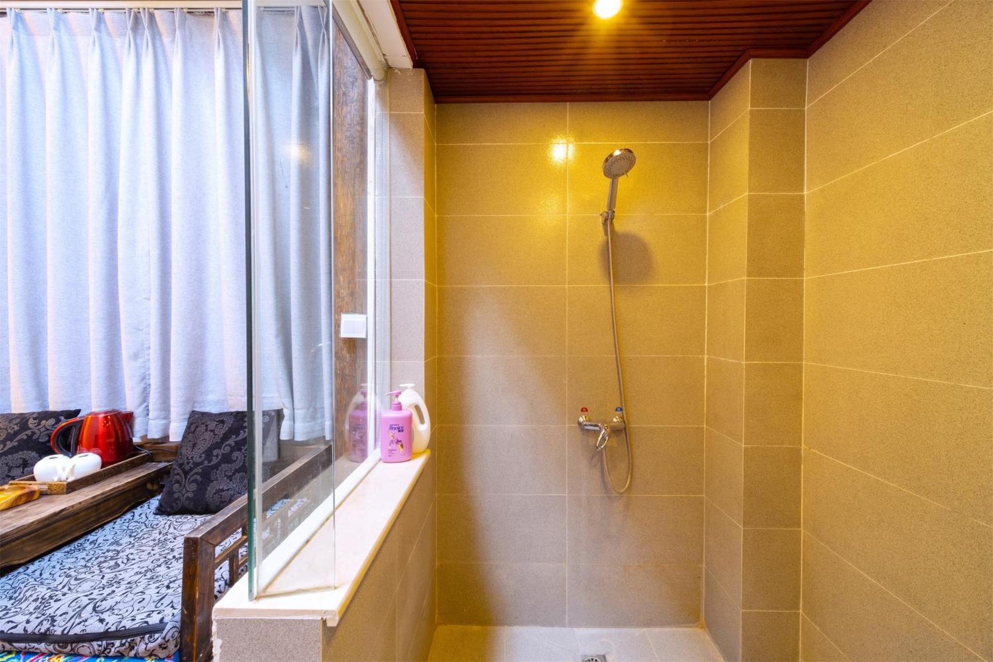 Yingluo Guest House Lijiang  Extérieur photo